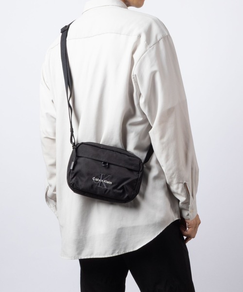Calvin Klein（カルバン・クライン） ショルダーバッグ 「Calvin Klein 