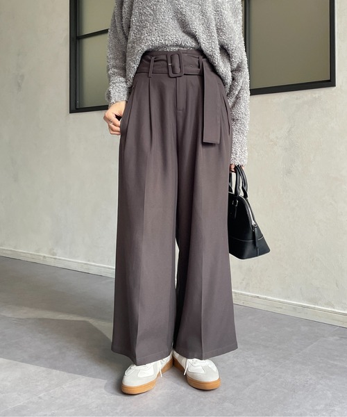 いま人気のアイテム Thevon ベルト付きハイウエストタックパンツ パンツ スラックス パンツ