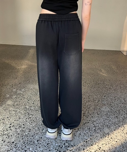 B hoods ラインストーンスウェットパンツ ラインストーン付ストレートスエットパンツ[品番：TAXW0009793