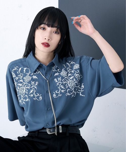 Ellno Loset（エルノロゼット） シャツ 半袖 チェストフラワー刺繍