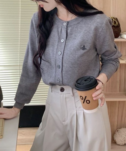 Diosfront カーディガン ワンポイント刺繍クルーネックニット