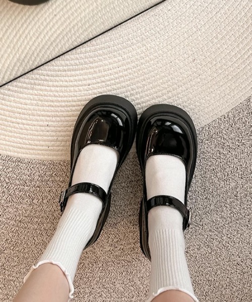 パンプス 「厚底」「軽量」スクエアトゥチャンキーヒール メリー