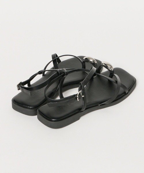 週末限定SALE！【美品】UN3D リボーンフラットサンダル UN3D. REBORN FLAT SANDAL / リボーンフラットサンダル - メルカリ