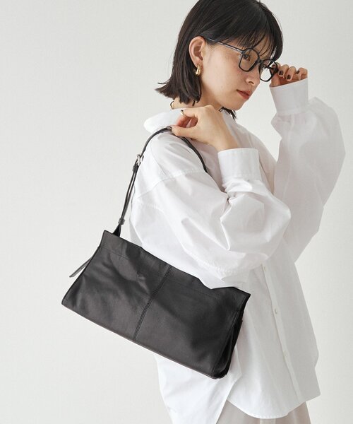 【美品】russet　ショルダーバッグ　黒 楽天市場】【名品】ラウンドビッグショルダーバッグ russet