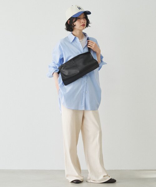 russet ラシット　ショルダー　バッグ　フロントポケットショルダー　未使用 russet（ラシット） ショルダーバッグ バッグ 「ユニセックス」レザー