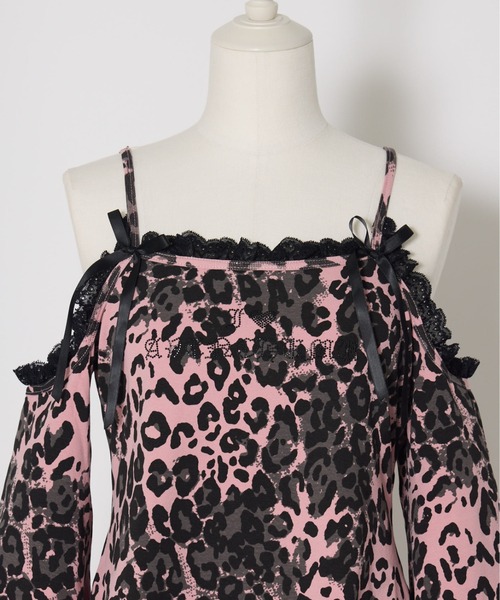 AVENCHUMU tシャツ Leopard print open shoulder tops レディース