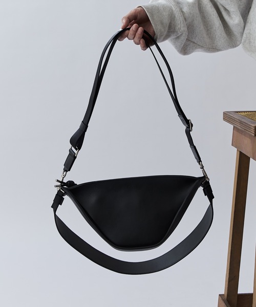 ショルダーバッグ 「ITTI」HERRIE MOON SAC / RAPTO FLEX メンズの画像