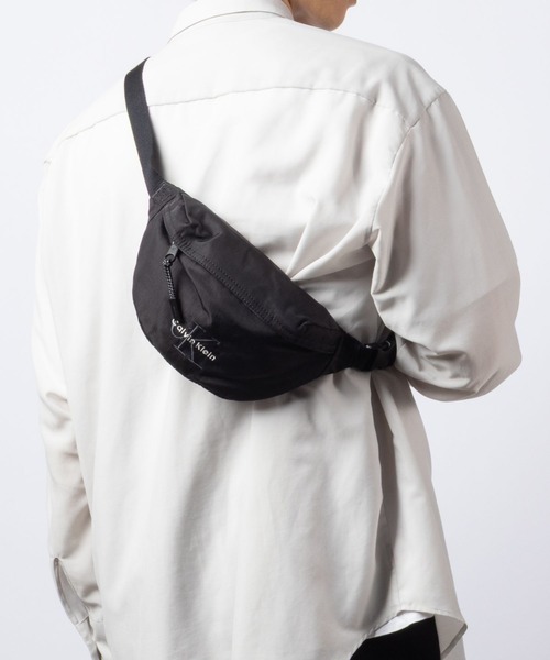 新品◆カルバンクライン ウエストバック ボディーバック CKロゴ ブラック Calvin Klein（カルバン・クライン） ウエストポーチ 「Calvin Klein