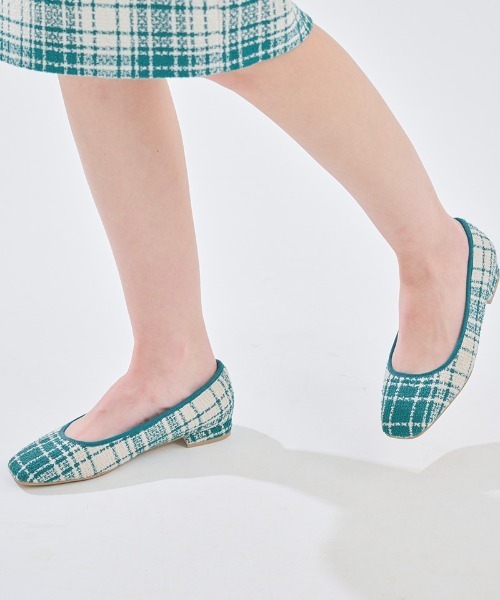 JENNE　ポインテッドバレエシューズ　パンプス　フラットシューズ ビッグポンポンポインテッドバレエ（バレエシューズ）｜JENNE