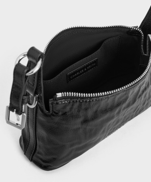 日本未発売 CHARLES & KEITH ブラックショルダーバッグ CHARLES ＆ KEITH（チャールズ&キース） ショルダーバッグ バッグ Lark