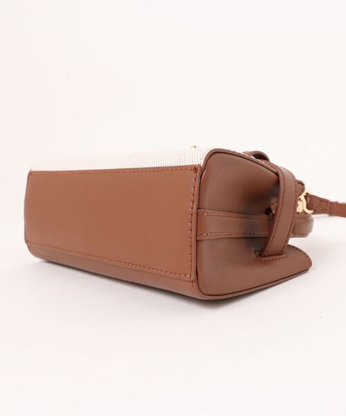 CHARLES ＆ KEITH ハンドバッグ Aubrielle オブリエル