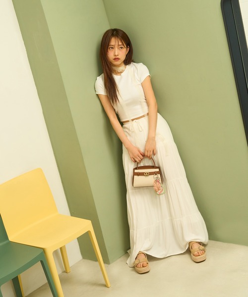 CHARLES & KEITHオブリエルキャンバスツートーントップハンドルバッグ CHARLES & KEITH｜Aubrielle オブリエル キャンバスツートーン