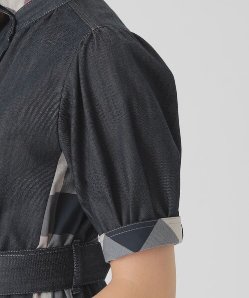 BLUE LABEL CRESTBRIDGE（ブルーレーベルクレストブリッジ