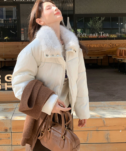 ファー付き中綿コート アウター レディース コート ジャケット ファーコート 中綿コート ブルゾン 中綿 フェイクファー 襟付き ミディアム丈 防寒 暖かい フェミニン ベージュ 大人可愛い きれいめ 上品 エレガント フォーマル ガーリー マニッシュ ルーズ キュート 春 夏 秋 2ly2 コート アウター フェイクファー襟付き中綿ジャケット レディース
