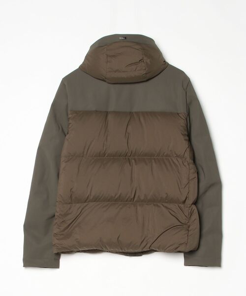 HERNOダウンジャケット スタンドカラーリバーシブル　ベージュ　グリーン HERNOダウンジャケット スタンドカラーリバーシブル ベージュ グリーン