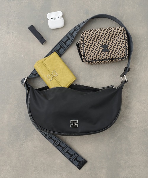 IACUCCI UMA ALICE ボディパック　ショルダーバック IACUCCI UMA ALICE ボディパック ショルダーバック - バッグ