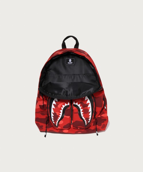A BATHING APE 迷彩 キャリーバッグ リュック　レッド A BATHING APE（アベイシングエイプ） デイバック リュック COLOR CAMO