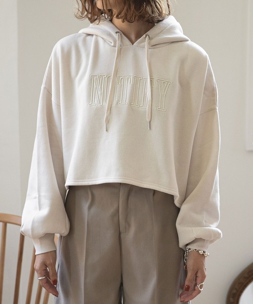 プラダ♡ショート丈ホワイトパーカーXSサイズ プラダ♡ショート丈ホワイトパーカーXSサイズ プラダ♡ショート