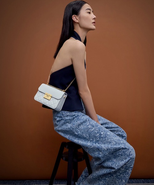 CHARLES & KEITH◆Alva チェーンハンドルバッグ◆送料込 CHARLES ＆ KEITH ショルダーバッグ バッグ Alva アルヴァ