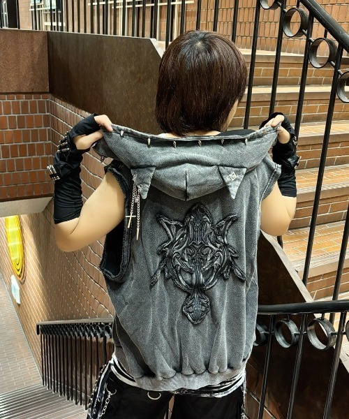 REFLEM レフレム　猫耳ZIPパーカー　ブラック　刺繍　チェーン　地雷　量産 REFLEM レフレム 猫耳ZIPパーカー ブラック 刺繍 チェーン 地雷 量産