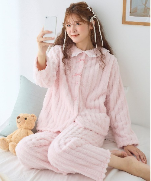 ロゼミューズ シナモン コラボ ルームウェア パジャマ ピンク ロゼミューズ シナモン コラボ ルームウェア パジャマ ピンク