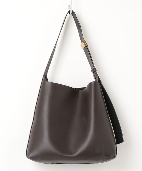 「CHARLES \u0026 KEITH」 ショルダーバッグ L ダークウッド レディースの画像
