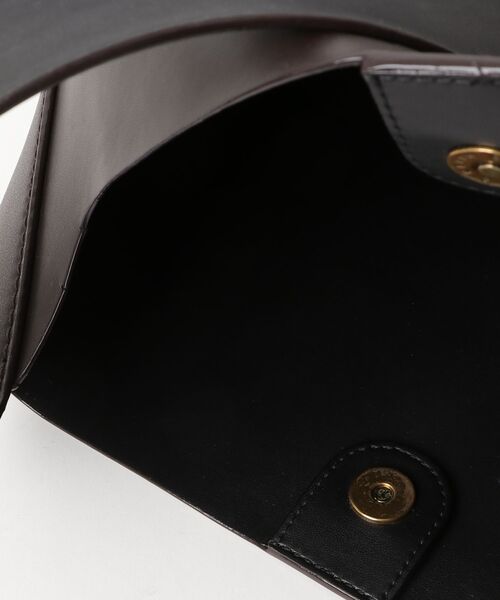 「CHARLES \u0026 KEITH」 ショルダーバッグ L ダークウッド レディースの画像