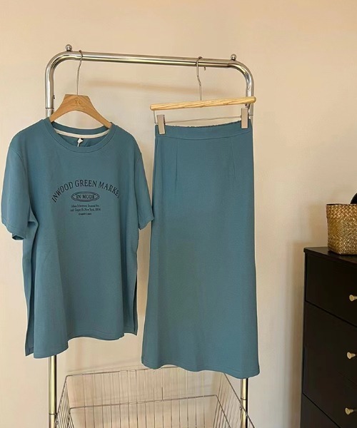tシャツ サイドスリットプリントTシャツ レディース tシャツ サイドスリットプリントカットソー / 半袖 Tシャツ