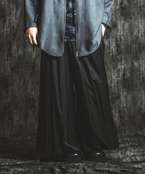 NO ID.（ノーアイディー） パンツ 「NO ID.」Hakama Pleats Trousers