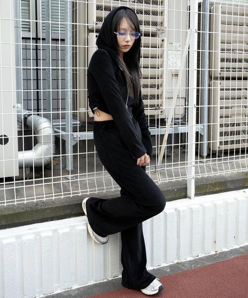 Rene ベロアフレアパンツ 黒 WEGO（ウィゴー） パンツ WEGO/ベロアフレアパンツ レディース
