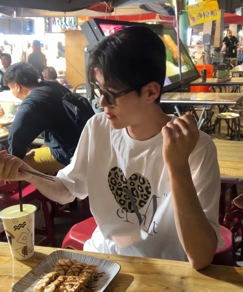 MUCENT（ムセント） tシャツ 半袖 MUCENTブランド直輸入正規品/サイズ