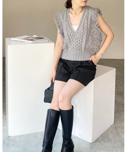 She's Closet ベスト ジレ 深Vネックショート丈ケーブル編み