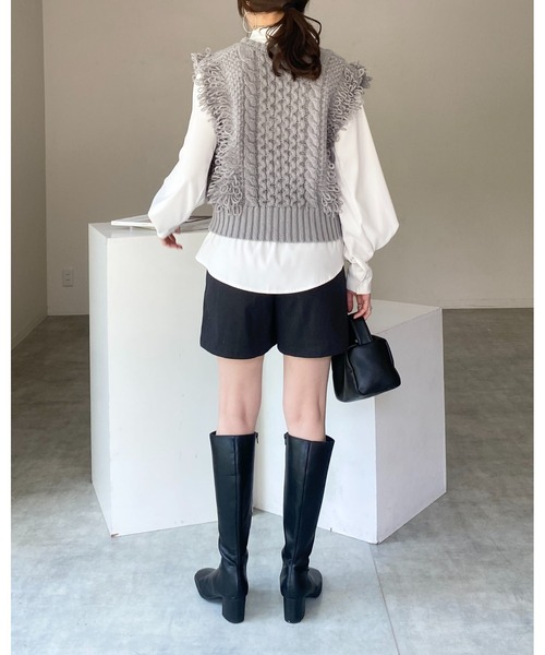 She's Closet ベスト ジレ 深Vネックショート丈ケーブル編み