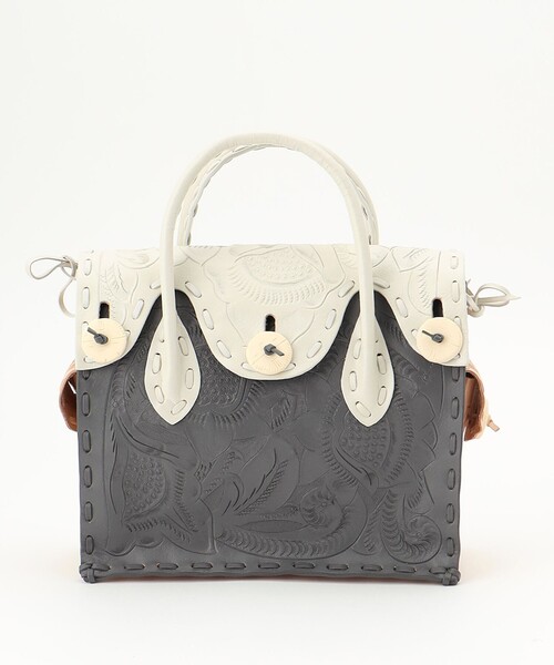 美品 Carving Tribes トートバッグ S ホワイト CARVING TRIBES トートバッグ SideBeltToteBag レディース