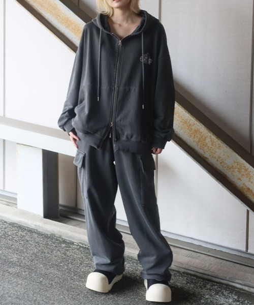 ATMARK ブラック パーカーとパンツ セットアップ ATMARK パーカー 「2サイズ展開 / UNISEX グラフィティロゴ スプレー