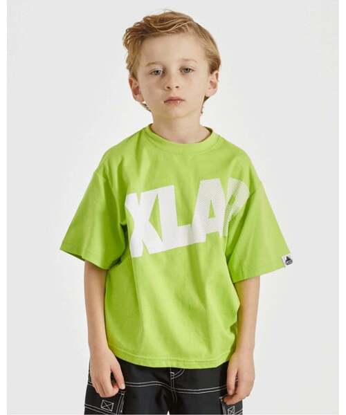 XLARGE KIDS（エクストララージ キッズ） tシャツ グラデーションロゴ