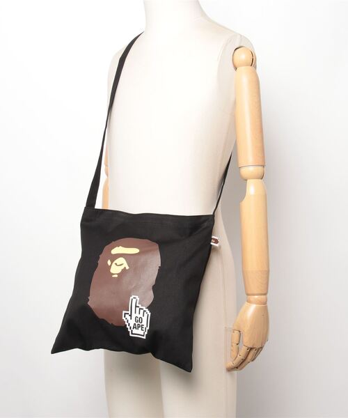 A BATHING APE（アベイシングエイプ） ショルダーバッグ FREE ブラック
