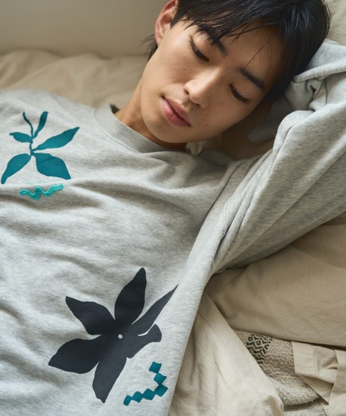 Camphor wood トレーナー スウェット broken flower paint and