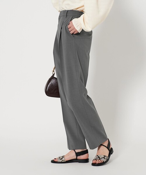UNITED ARROWS タックテーパードパンツ　新品未使用　タグ付き BEAUTY＆YOUTH UNITED ARROWS スラックス パンツ タック