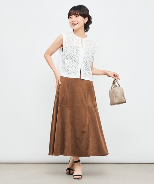 NOLLEY'S（ノーリーズ） ベスト ジレ 「手洗い可能」フラワー刺繍生地