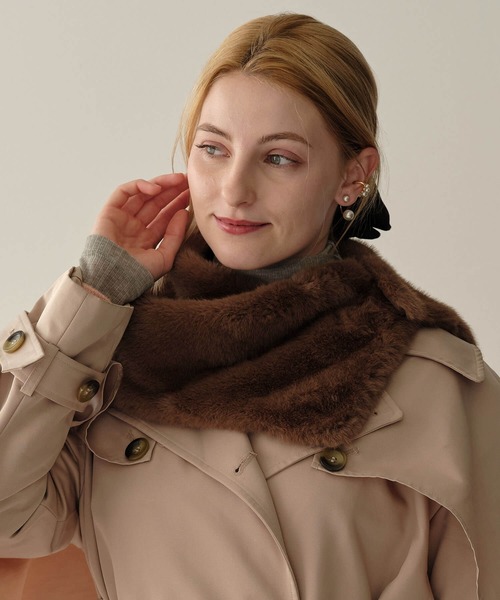 新品 エス マックスマーラー フォックス ファー スヌード ネックウォーマー 新品 エス マックスマーラー フォックス ファー スヌード ネックウォーマー