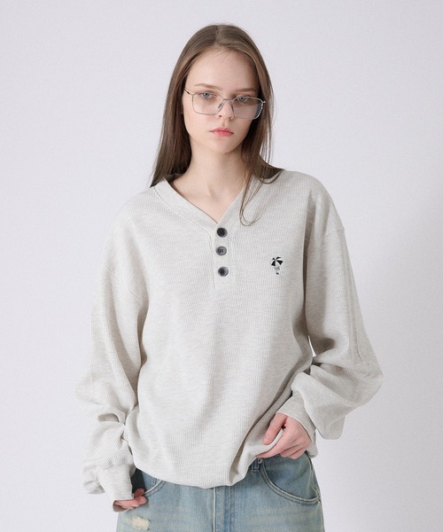 yolo 黒 サーマルロングtシャツ　ヘンリーネック　新品タグ付き yolo 黒 サーマルロングtシャツ ヘンリーネック 新品タグ付き