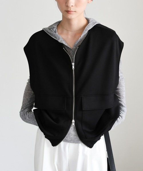 ブラック ジッパーベスト ウール混 ハイネックジップベスト（アウター）｜STRASBURGO OUTLET