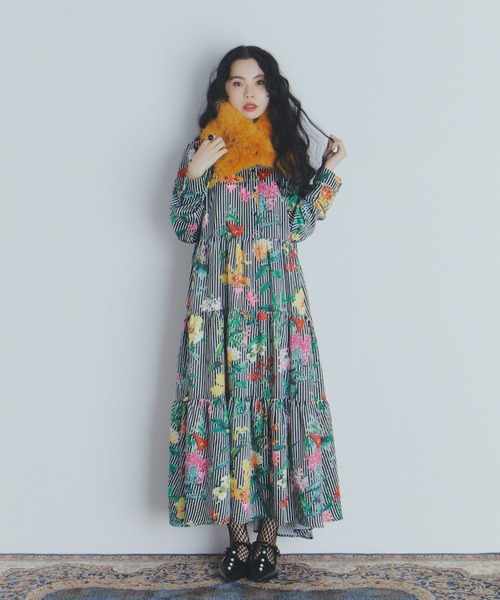 【未使用】ストラスブルゴ フラワーティアードロングワンピース 花柄 manana suerte（マニャーナスエルテ） ワンピース フラワーストライプ