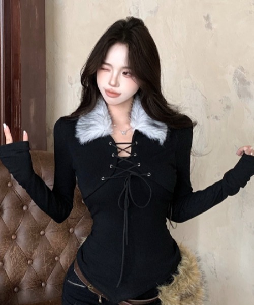 Sibra（シブラ） tシャツ ふわふわファー襟×レースアップデザイン