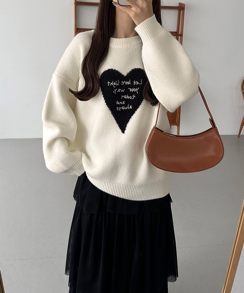 callautia（カラウティア） ニット セーター メッセージ刺繍ハート