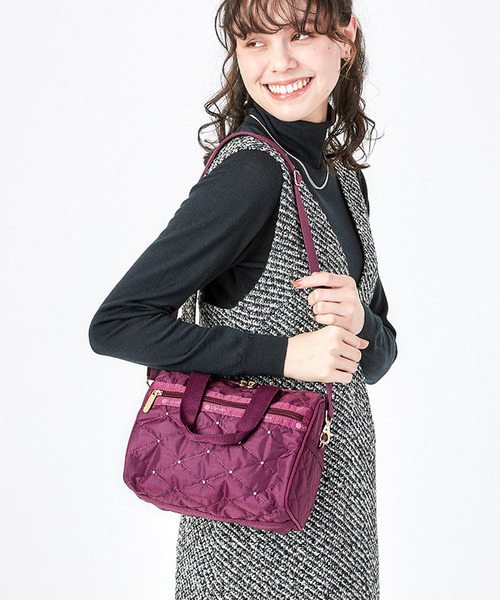 ■LeSportsac■EVERYDAY SM SATCHEL キルトスタッズ EVERYDAY SM SATCHELブラックキルトスタッズ（ハンドバッグ