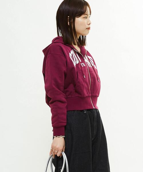 パーカー COLLEGE LOGO SHORT HOODIE レディース