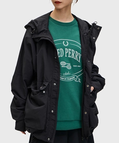 FRED PERRY　マウンテンパーカー FRED PERRY マウンテンパーカー ウインドブレーカー Cropped