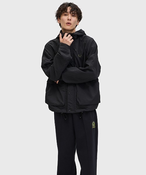 FRED PERRY　マウンテンパーカー FRED PERRY マウンテンパーカー ウインドブレーカー Cropped